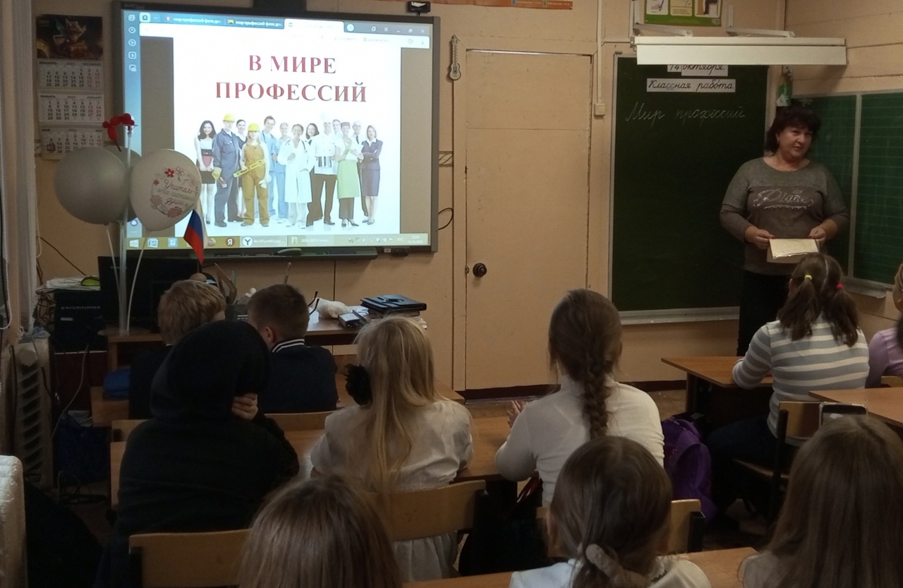 Цикл классных часов с родителями.